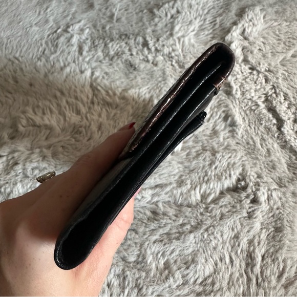 Brahmin Two-Tone Leather Tri-Fold Wallet Croc - Picture 14 of 16